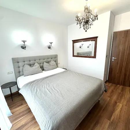 Firenze Apartment